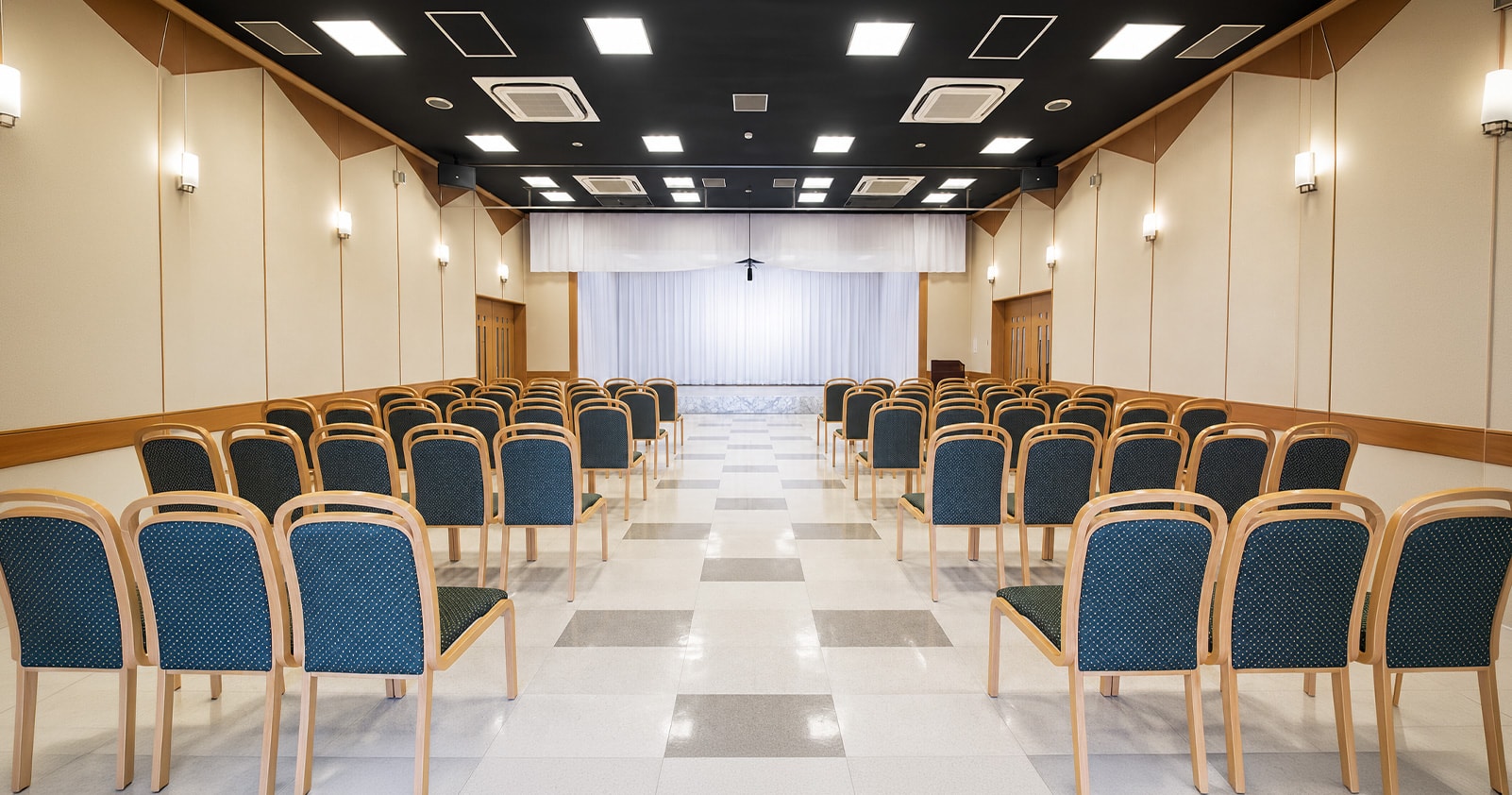 キリスト教式に対応した座席数の多い式場