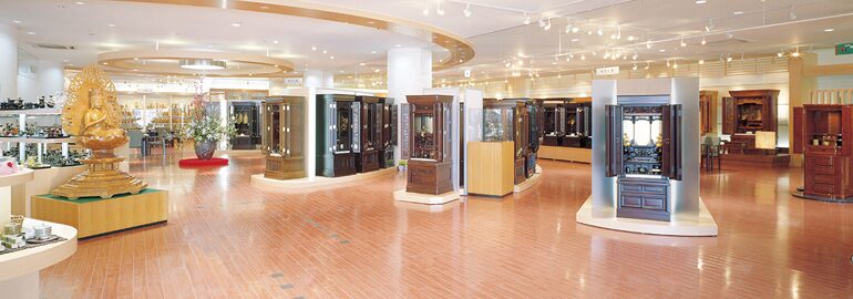 お仏壇のセレモアの店内
